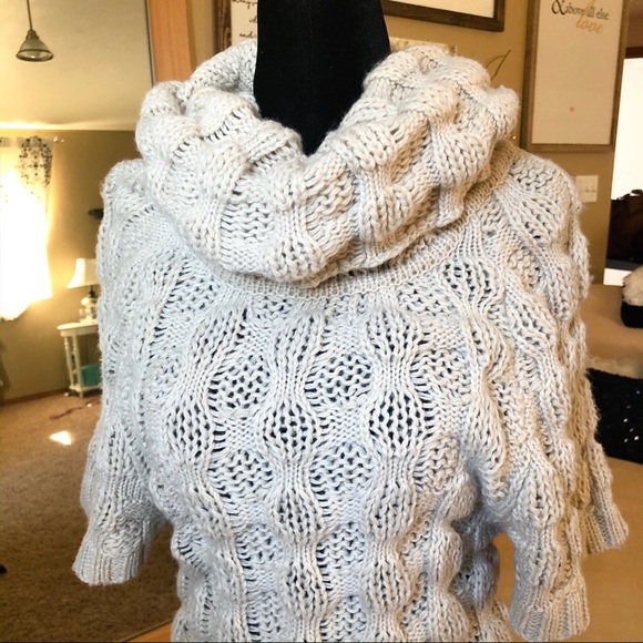 🎉 HP 🎉 Cowl Neck Sweater - Picture 3 of 6